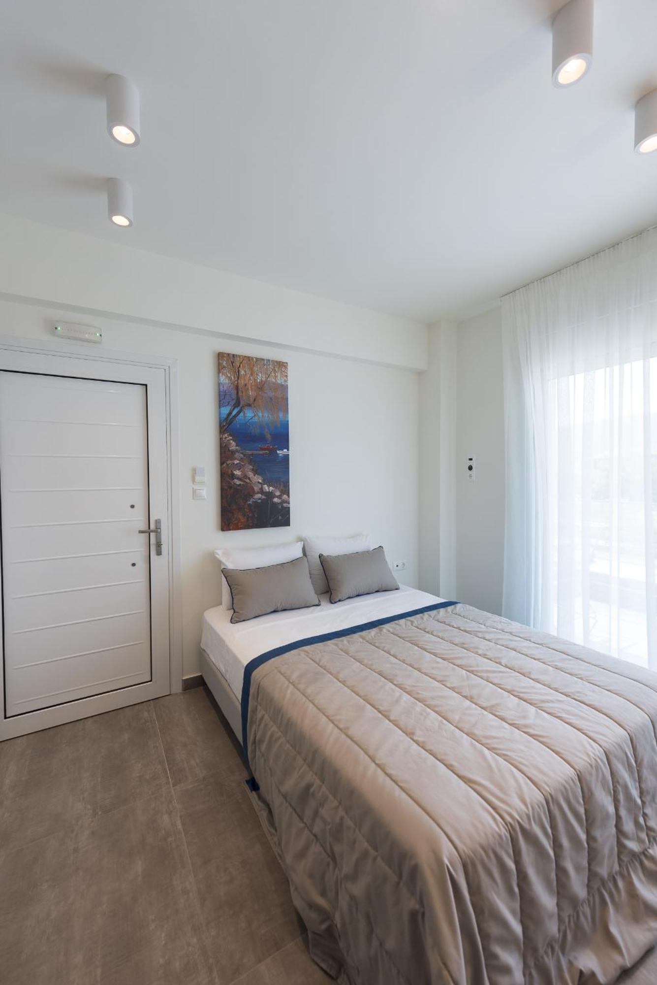 דירות סטאברוס Fani Luxury Boutique מראה חיצוני תמונה